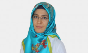 Betül Dinçler - Müdür Yardımcısı