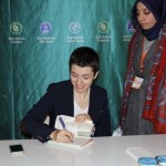 32-sermin-carkaci-kitap-imza